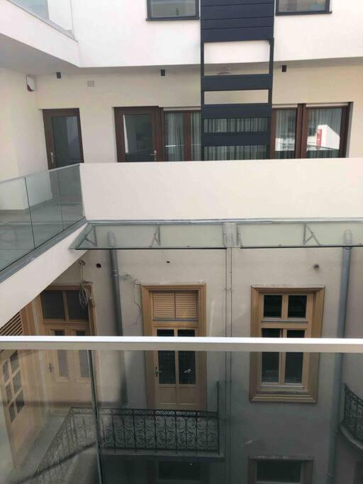 Luxury Cozy 2 Bdr Downtown Apt.3 Budapeste Exterior foto